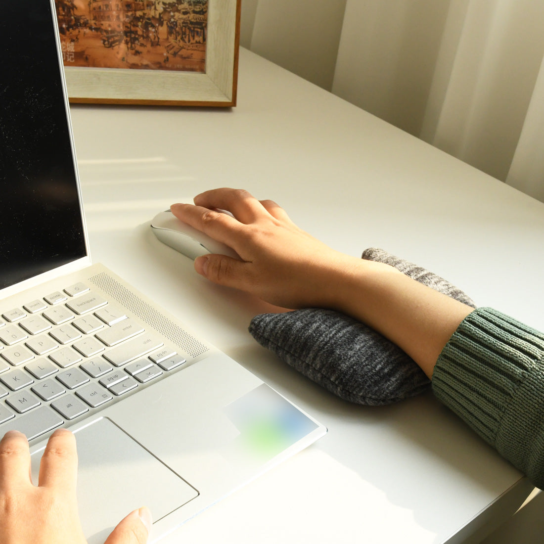 Ergonomic Mouse Wrist Rest for Desktop and Laptop, Bean Bag Wrist Support for Typing, Relief Wrist Pain, Dark Gray