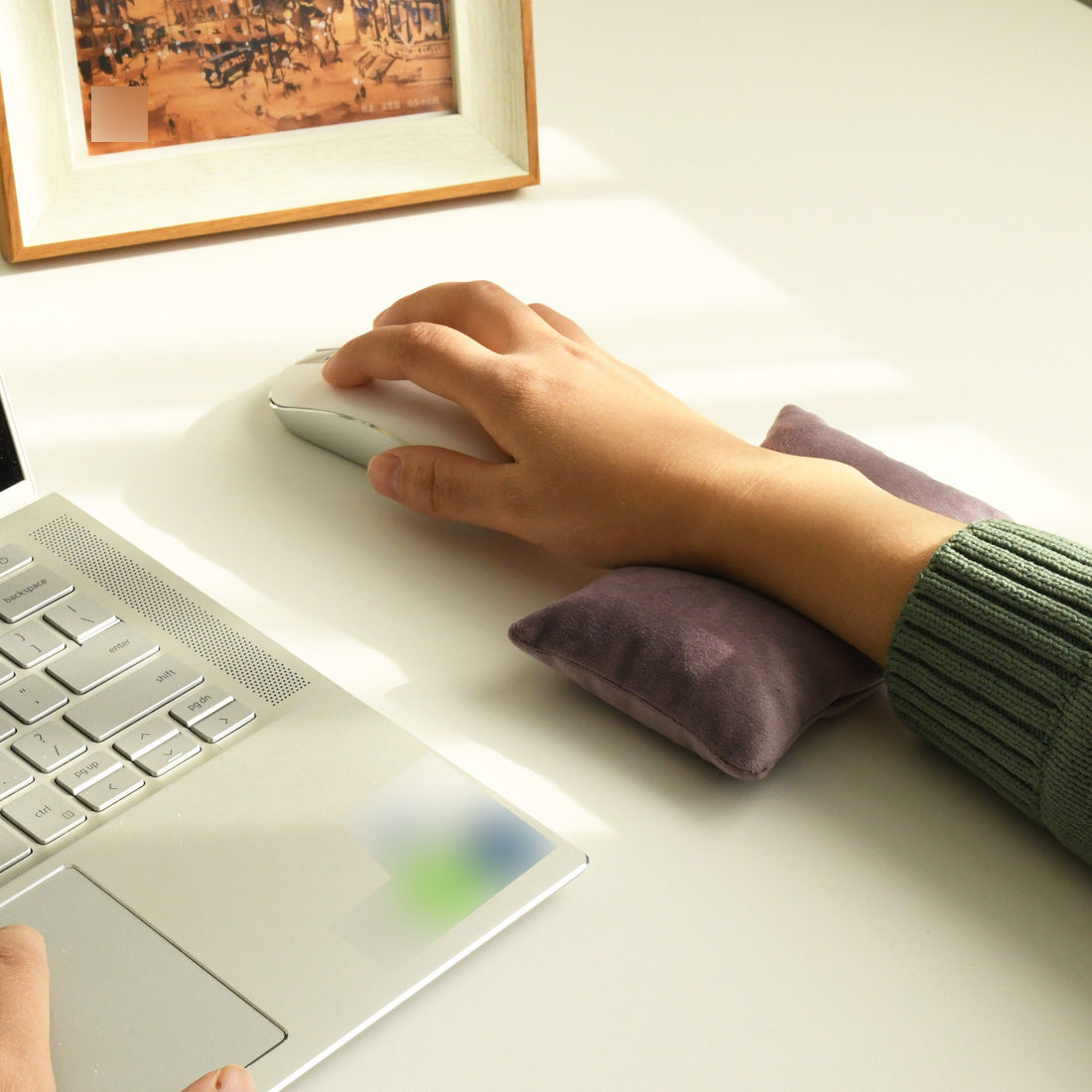 Ergonomic Bean Bag Wrist Rest for mouse, Carpal Tunnel Mouse Support Pad Filled Ergo Beads for Computer, Laptop, PC Gaming