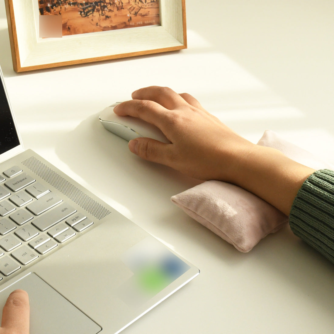 Ergonomic Bean Bag Wrist Rest for mouse, Carpal Tunnel Mouse Support Pad Filled Ergo Beads for Computer, Laptop, PC Gaming