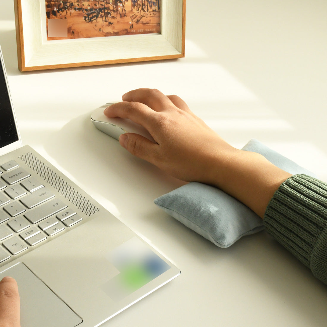 Ergonomic Bean Bag Wrist Rest for mouse, Carpal Tunnel Mouse Support Pad Filled Ergo Beads for Computer, Laptop, PC Gaming