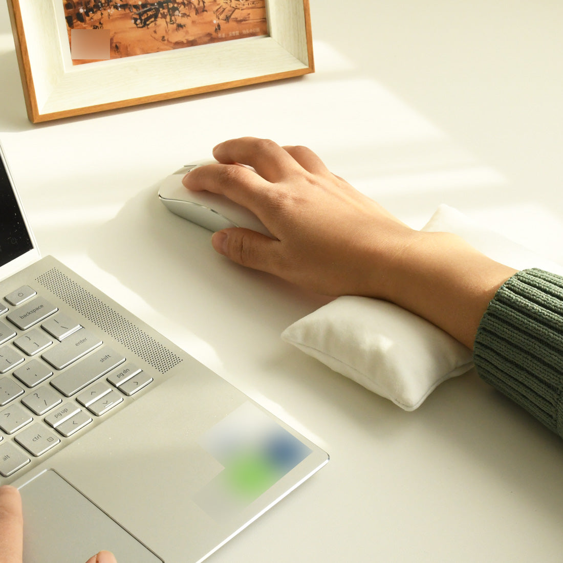 Ergonomic Bean Bag Wrist Rest for mouse, Carpal Tunnel Mouse Support Pad Filled Ergo Beads for Computer, Laptop, PC Gaming