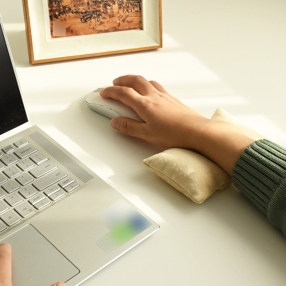 Ergonomic Bean Bag Wrist Rest for mouse, Carpal Tunnel Mouse Support Pad Filled Ergo Beads for Computer, Laptop, PC Gaming