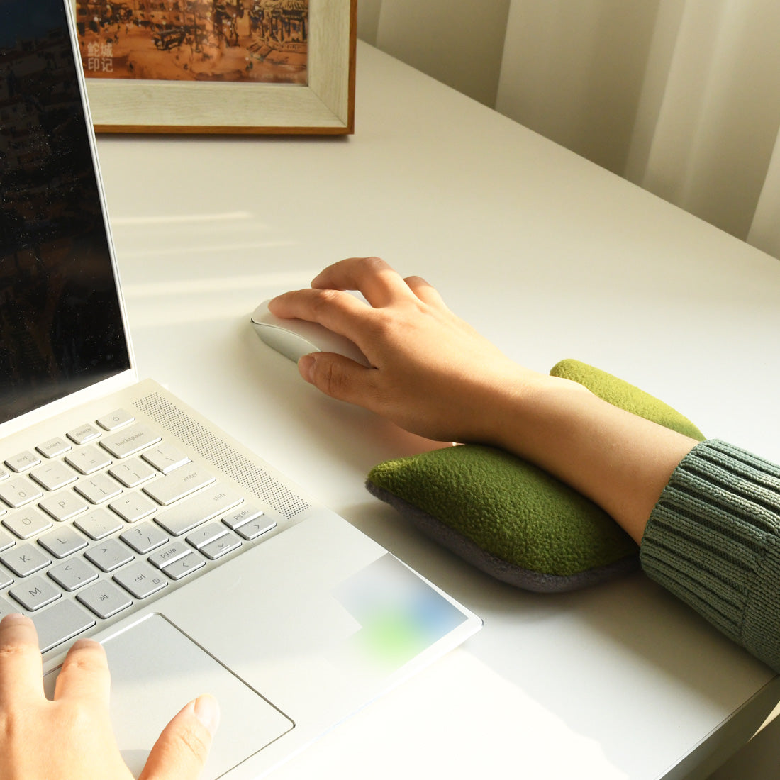 Ergonomic Mouse Wrist Rest for Desktop and Laptop, Bean Bag Wrist Support for Typing, Relief Wrist Pain